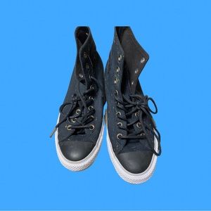 Unisex Converse w/ Splatter print